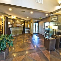 Hotel Strata - Photo4