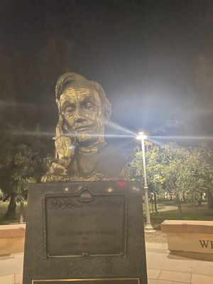 Abraham Lincoln Park by null