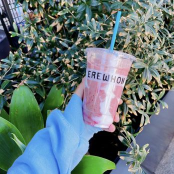 Erewhon - Hailey Bieber Smoothie - Grocery Near Me - Beverly Hills, California