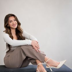 Perfect 10 Beauty Bar - Kayla Martelon, Esthetician, permanent makeup artist, & beauty bestie!
