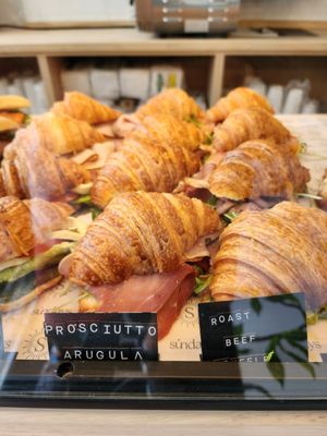 Sundays Croissanterie by null