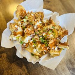 Ashleigh's Downtown Kitchen & Bar - Loaded Kettle Chips