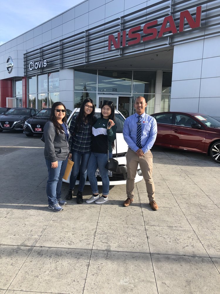 LITHIA NISSAN OF CLOVIS 122 Photos & 203 Reviews Car Dealers 370