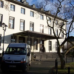 Zentrum für Kinderheilkunde - Patiententransporte erleichtern so vieles