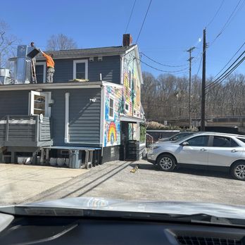 Curbside on the Run - View of the building from my car. - Coffee & Tea Near Me - Pittsburgh, Pennsylvania Curbside on the Run - View of the building from my car. - Coffee & Tea Near Me - Pittsburgh, Pennsylvania