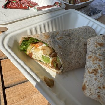 Wave Crave - Kynleigh's Healthy - Food Trucks Near Me - Montauk, New York Wave Crave - Kynleigh's Healthy - Food Trucks Near Me - Montauk, New York