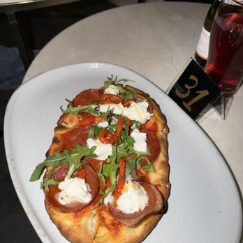 Clayton Club - Pepperoni & Mozzarella di Bufala Flatbread - Lounges Near Me - Sacramento, California