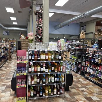 The Market - Part of the sales floor - Grocery Near Me - Flatonia, Texas The Market - Part of the sales floor - Grocery Near Me - Flatonia, Texas