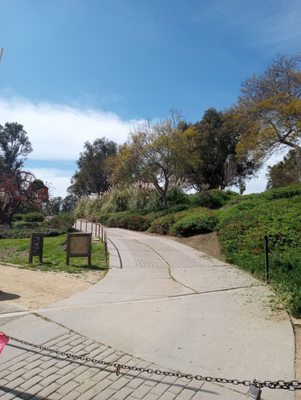 Fox Hills Park by null