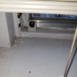 Santa Fe Inn Pueblo - The window seel