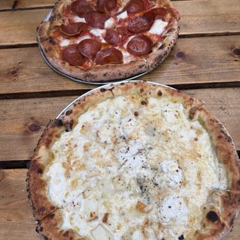 Parlor Pizza Bar - River North - Pizza Near Me - Chicago, Illinois Parlor Pizza Bar - River North - Pizza Near Me - Chicago, Illinois