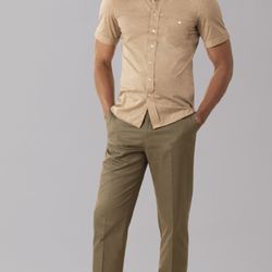Knot Standard - Receive a complimentary casual outfit including a pair of 5-pocket chinos and jersey button-down shirt, with any purchase of $1295 or more.