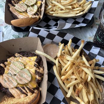 Small's Smash Club - burger and fries - Burgers Near Me - Laguna Beach, California Small's Smash Club - burger and fries - Burgers Near Me - Laguna Beach, California