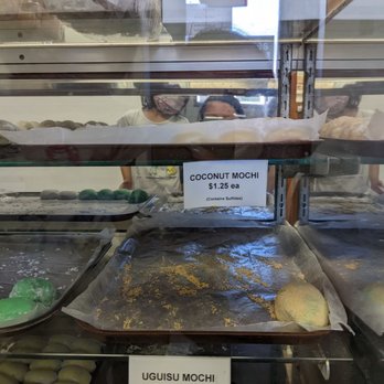 Nisshodo Candy Store - Candy Stores Near Me - Honolulu, Hawaii