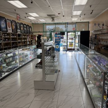 ROYAL TOBACCO - Updated May 2026 - 25030 Hancock Ave, Murrieta, California  - Tobacco Shops