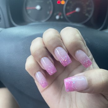 Gloss Nail Bar - Nail Salons Near Me - Houston, Texas