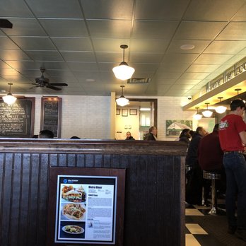 Metro Diner - Diners Near Me - Newark, Delaware