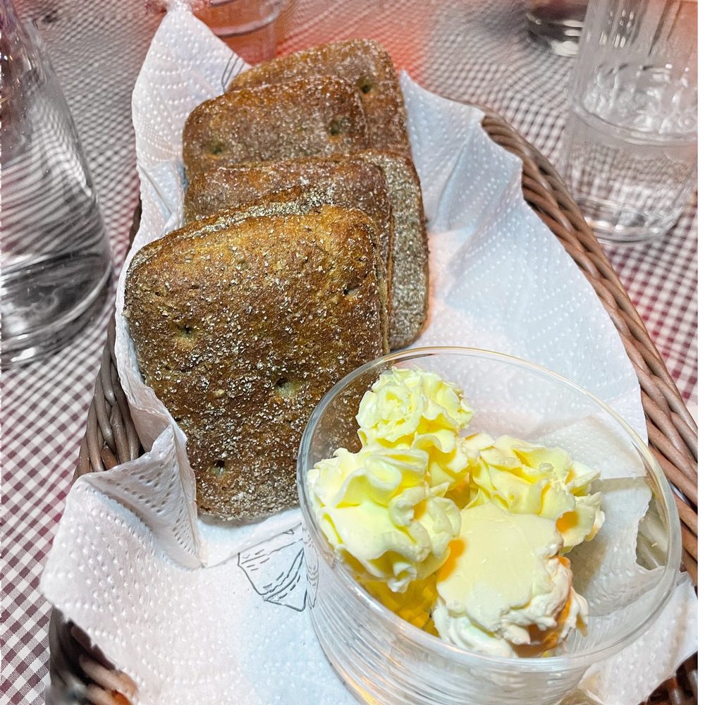 Zetor - Comfort Food Near Me - Helsinki, 18 Zetor - Comfort Food Near Me - Helsinki, 18
