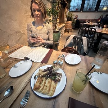 Sylvan Table - Bone marrow and cocktails - New American Near Me - Sylvan Lake, Michigan