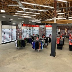 Shoe Palace - Shoe Palace