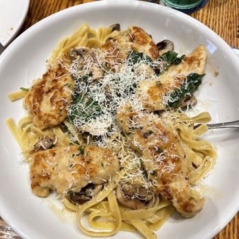 Olive Garden Italian Restaurant - Chicken Marsala Fettuccine - Italian Near Me - Maple Grove, Minnesota Olive Garden Italian Restaurant - Chicken Marsala Fettuccine - Italian Near Me - Maple Grove, Minnesota