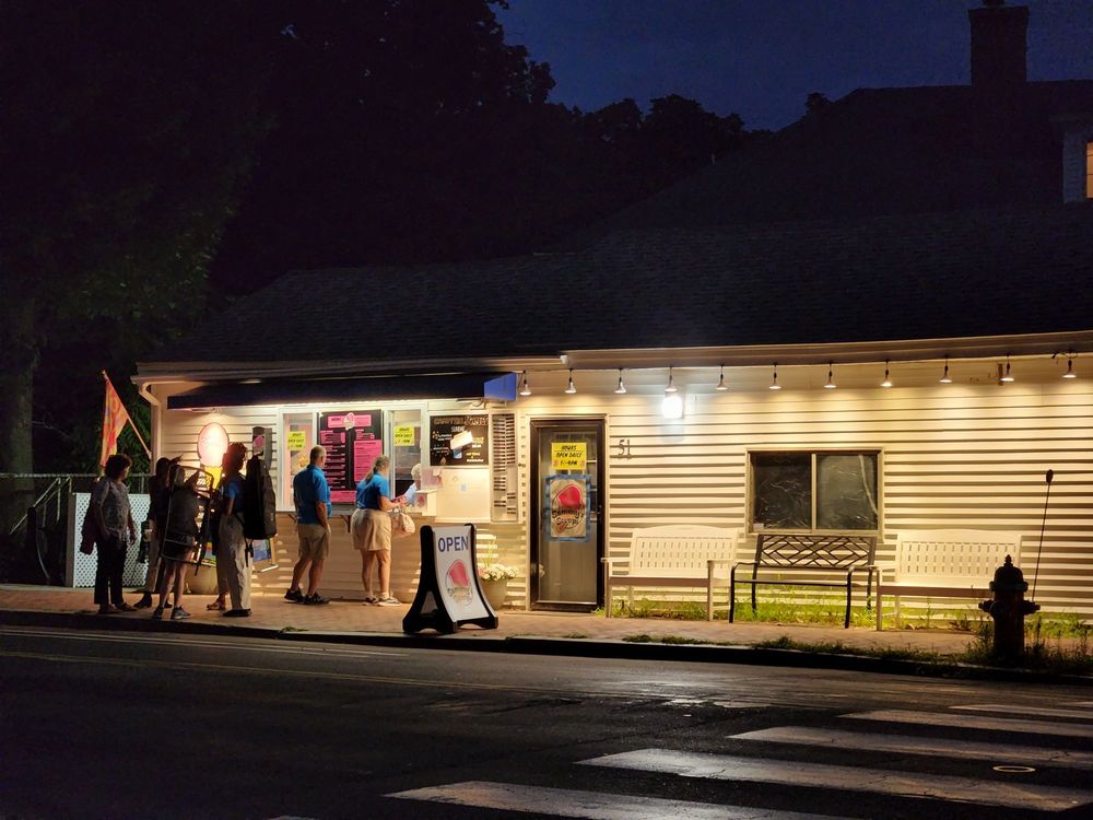 SAMMY’S SCOOPS Updated September 2024 22 Photos & 14 Reviews 51