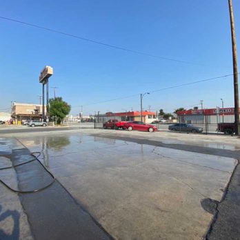 710 TIRE - The shop is right off the freeway & easily accessible. Large front lot-easy parking. - Tires Near Me - Commerce, California 710 TIRE - The shop is right off the freeway & easily accessible. Large front lot-easy parking. - Tires Near Me - Commerce, California