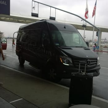 Dyer Transportation Services - Traveling in style - Limos Near Me - Oakland, California Dyer Transportation Services - Traveling in style - Limos Near Me - Oakland, California
