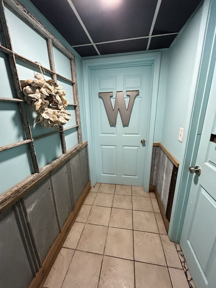 The Full Moon Oyster Bar- Atlantic Beach