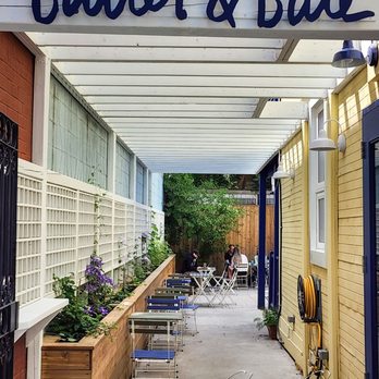 Butter & Blue - Outdoor seating area - Cafes Near Me - Toronto, Ontario