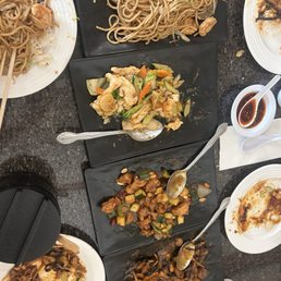 The 4 dishes we shared at Shanghai Restaurant- Sorry I didn't get pic before we dug in, but after tasting it I had to capture the cuisine The 4 dishes we shared at Shanghai Restaurant- Sorry I didn't get pic before we dug in, but after tasting it I had to capture the cuisine