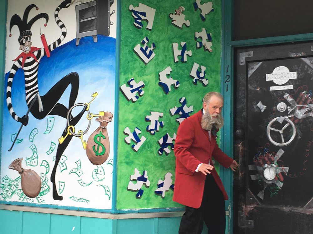 Social spots from Wisecracks Comedy Escape room