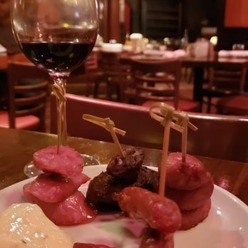 Cafe Ba-Ba-Reeba! - Spanish Near Me - Chicago, Illinois