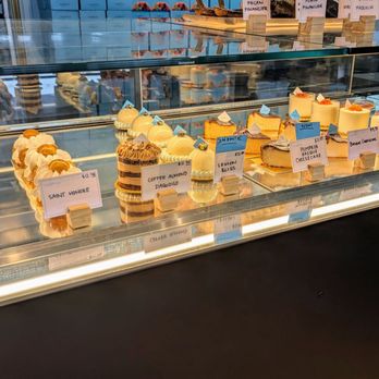 Croissante - Chilled desserts case - Bakeries Near Me - Los Gatos, California Croissante - Chilled desserts case - Bakeries Near Me - Los Gatos, California