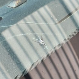 Crack windshield Crack windshield