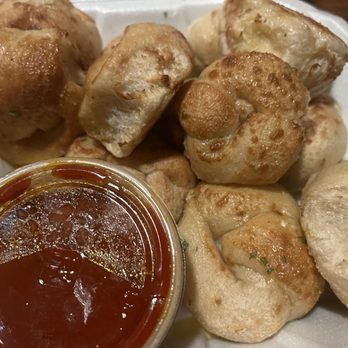 Giovanni's Pizza & Pasta - Garlic Knots - Pizza Near Me - Concord, North Carolina