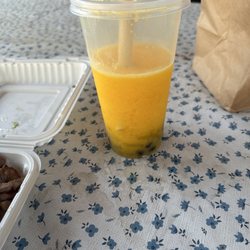 Mango slushie with pearls and mango jelly