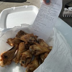 Dry wings and the receipt clearly states mild sauce.