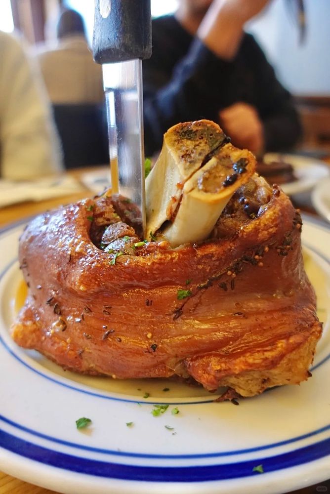 Social spots from Brauhaus Schmitz