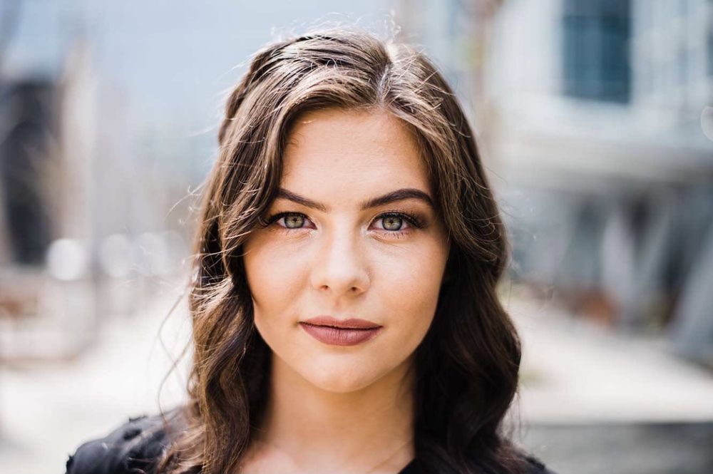 Swoon Beauty Bar Logo