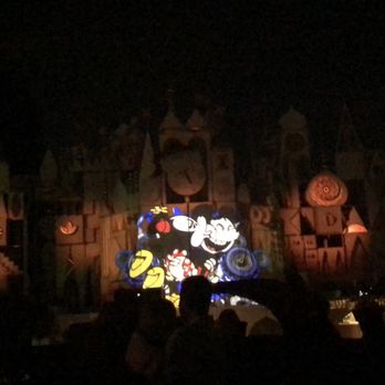 Mickey's Mix Magic at Disneyland - Minnie loves Mickey - Amusement Parks Near Me - Anaheim, California Mickey's Mix Magic at Disneyland - Minnie loves Mickey - Amusement Parks Near Me - Anaheim, California