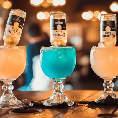 Silva's Sports Bar & Grill by null