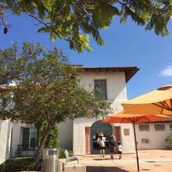 Ventura Aquatic Center - Not so institutional looking