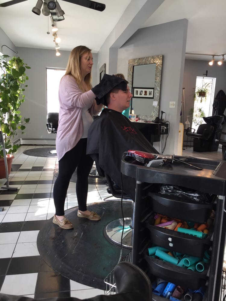 A CUT ABOVE SALON & SPA Updated October 2024 11 Reviews 1747 Rte