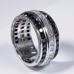 Broder Jewelry Design - Over 6.00 carats of diamonds in this spectacular man's ring!