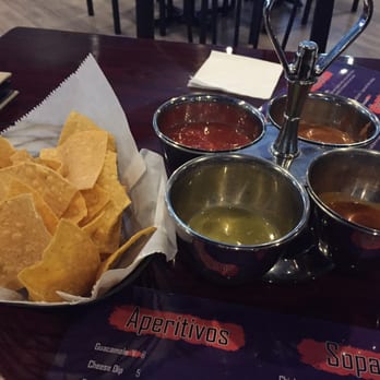 Condesa - Smithfield - Complimentary chips and salsa - Vegetarian Near Me - Smithfield, Rhode Island