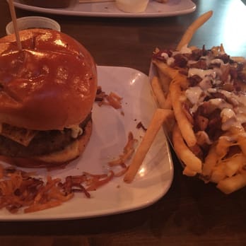 PINCHO - Perfecto burger with American cheese and loaded French fries - Burgers Near Me - Hialeah, Florida PINCHO - Perfecto burger with American cheese and loaded French fries - Burgers Near Me - Hialeah, Florida