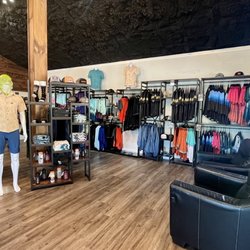 Indoor retail and seating