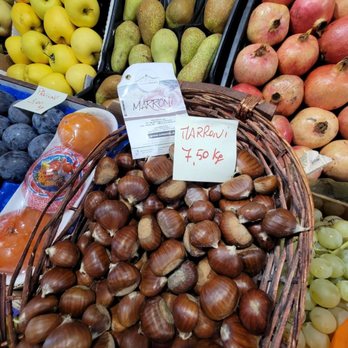 Mercato Campo de' Fiori - Farmers Market Near Me - Rome, RM Mercato Campo de' Fiori - Farmers Market Near Me - Rome, RM