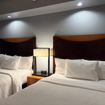 Fairfield by Marriott Inn & Suites Santa Cruz - Capitola - Hotels Near Me - Capitola, California